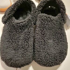 Woman’s Crocs Cozzzy Plush Slip-On Slippers in Black